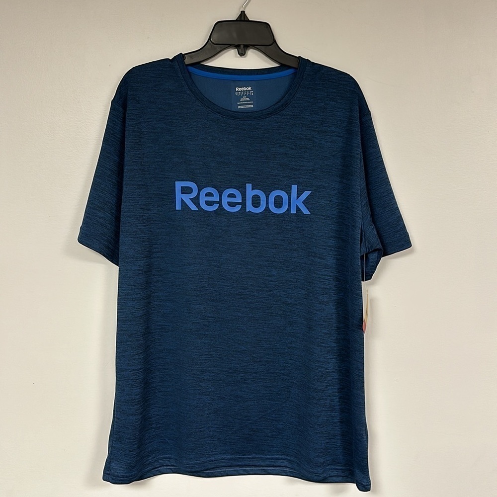 NWT Reebok Graphic Blue on Dark Blue/black Short Sleeve Tee, LG  NWT